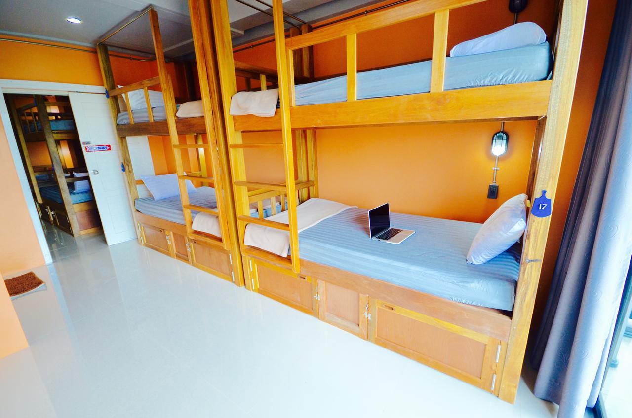Nomad Hostel Krabi By Eksteriør billede
